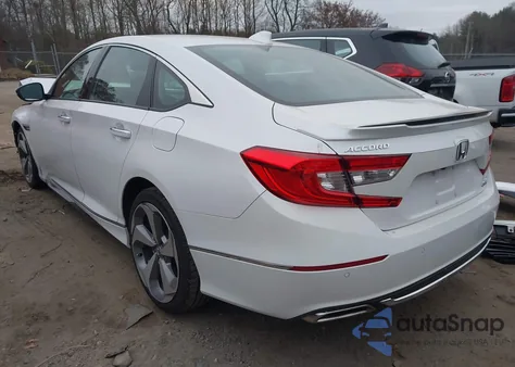 2018 Honda Accord Touring 2.0T from USA, damaged, VIN 1HGCV2F96JA017205